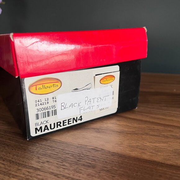 Vintage Black Patent Leather Ruffle Toe Flats - Picture 13 of 13